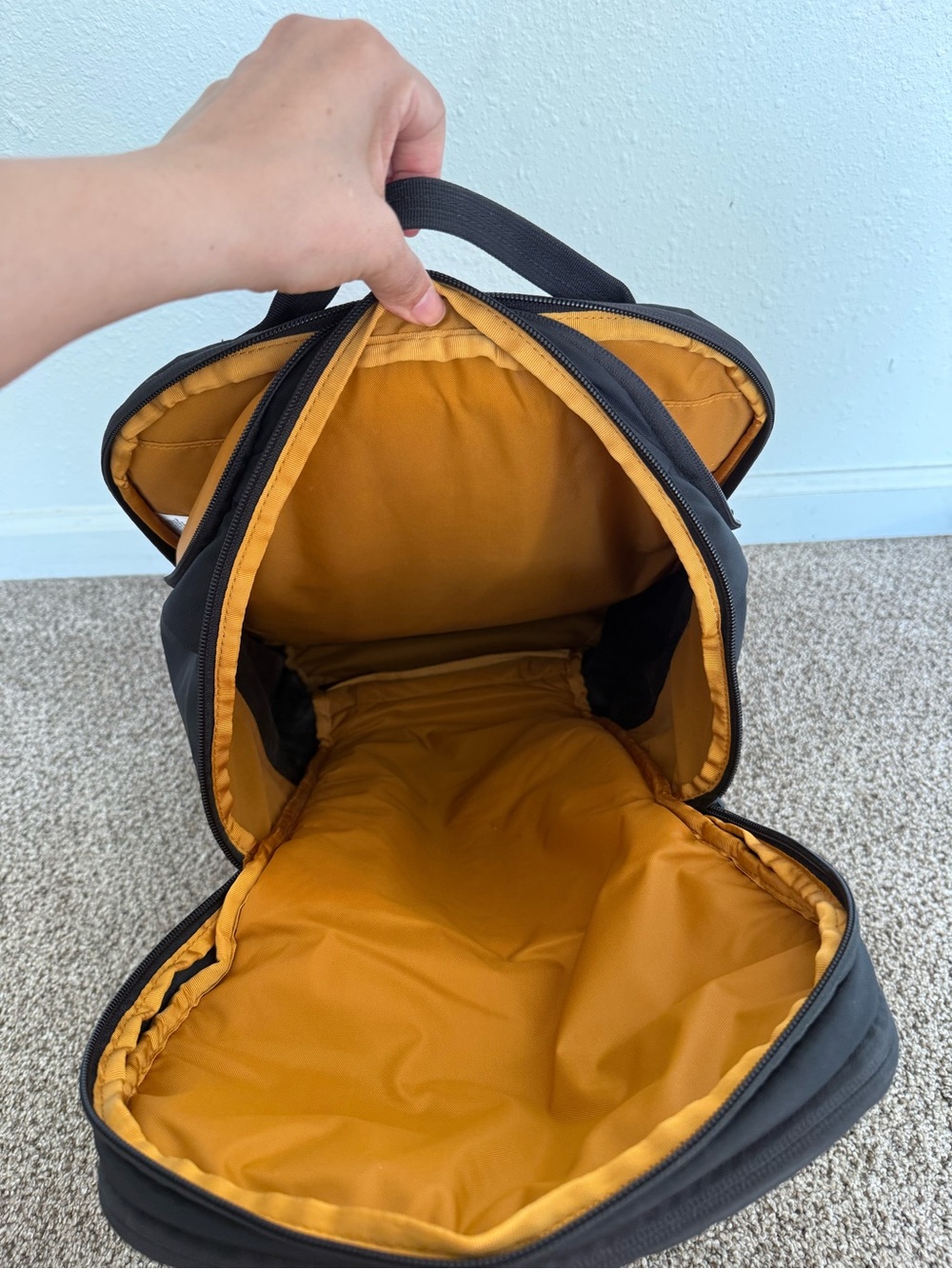 The North Face KABAN 2.0 Backpack 38L Black Travel Laptop Backpack Carry-On Bag - Picture 11 of 13